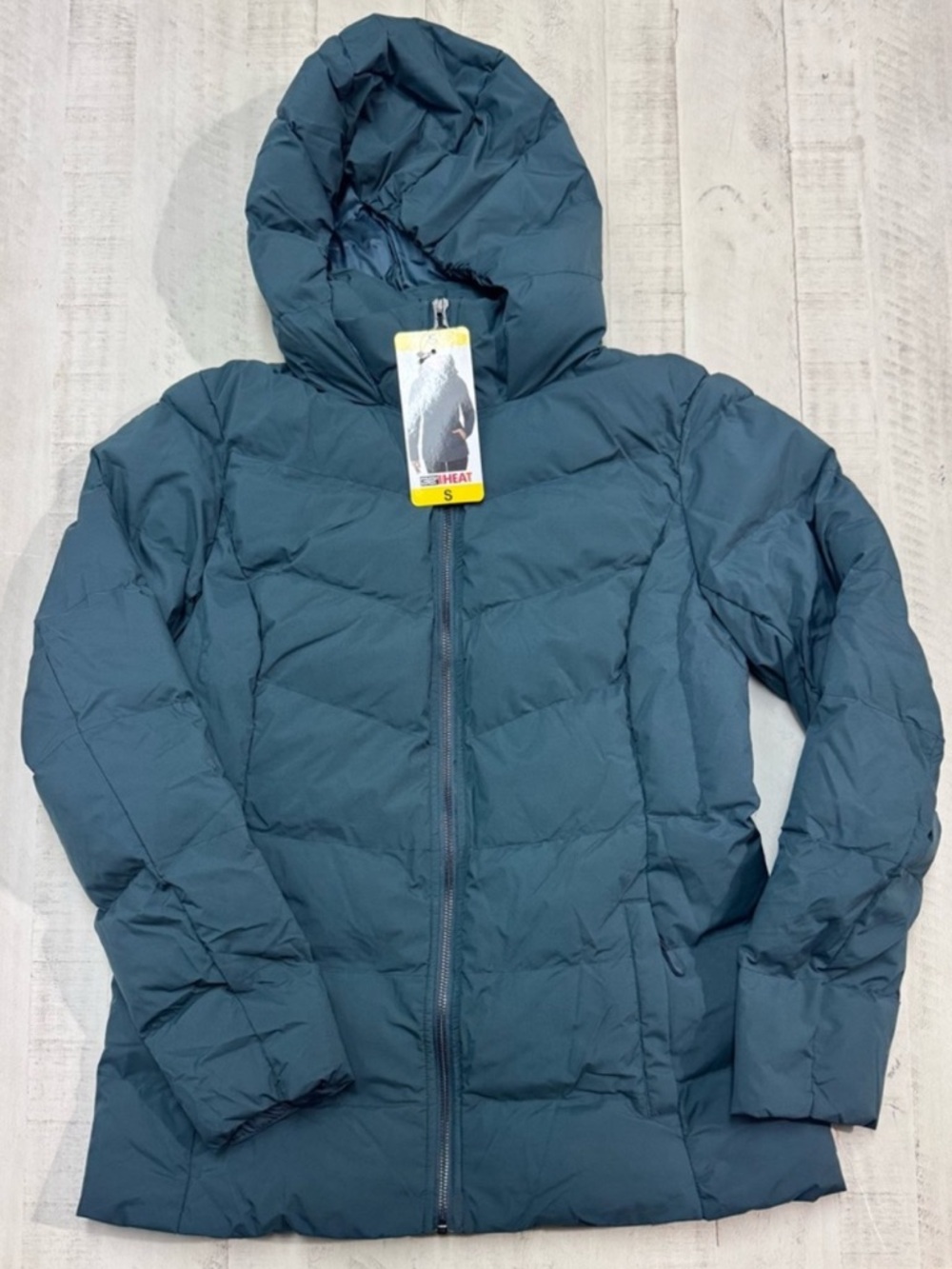 32 Degrees Women's Hooded Quilted Jacket Winter Coat Outerwear with Pockets